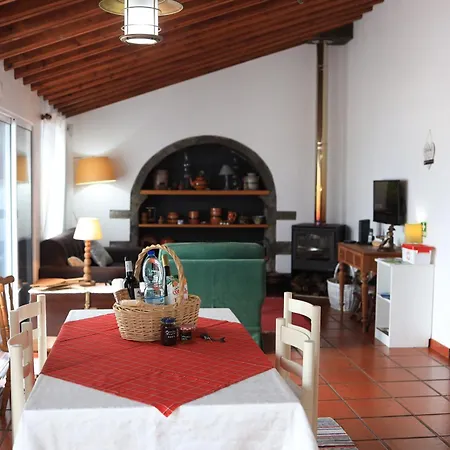 Nanna's Country Semesterbostad Feteira Grande